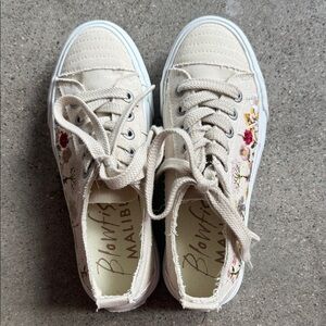Blowfish Canvas Sneakers with Multicolor Floral Embroidery